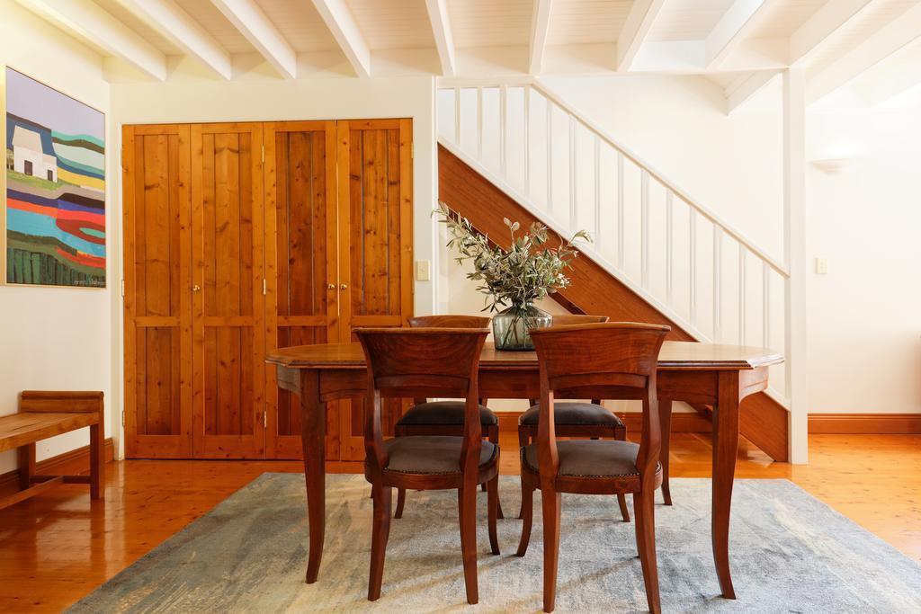 54 on Bank Hotel Port Fairy Bagian luar foto
