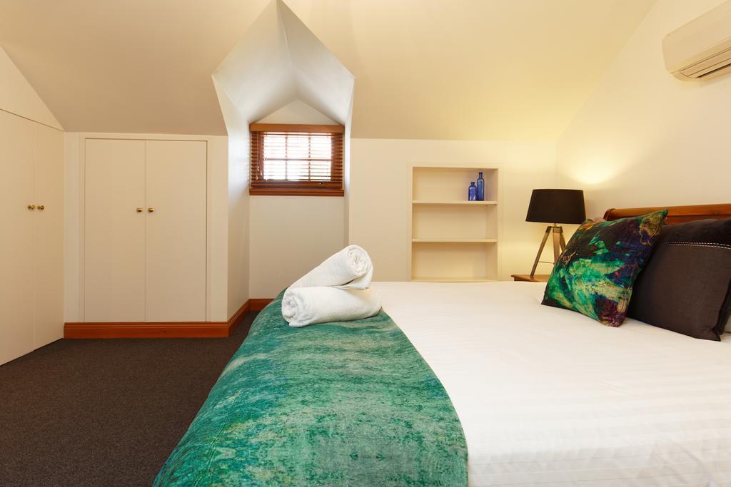 54 on Bank Hotel Port Fairy Bagian luar foto