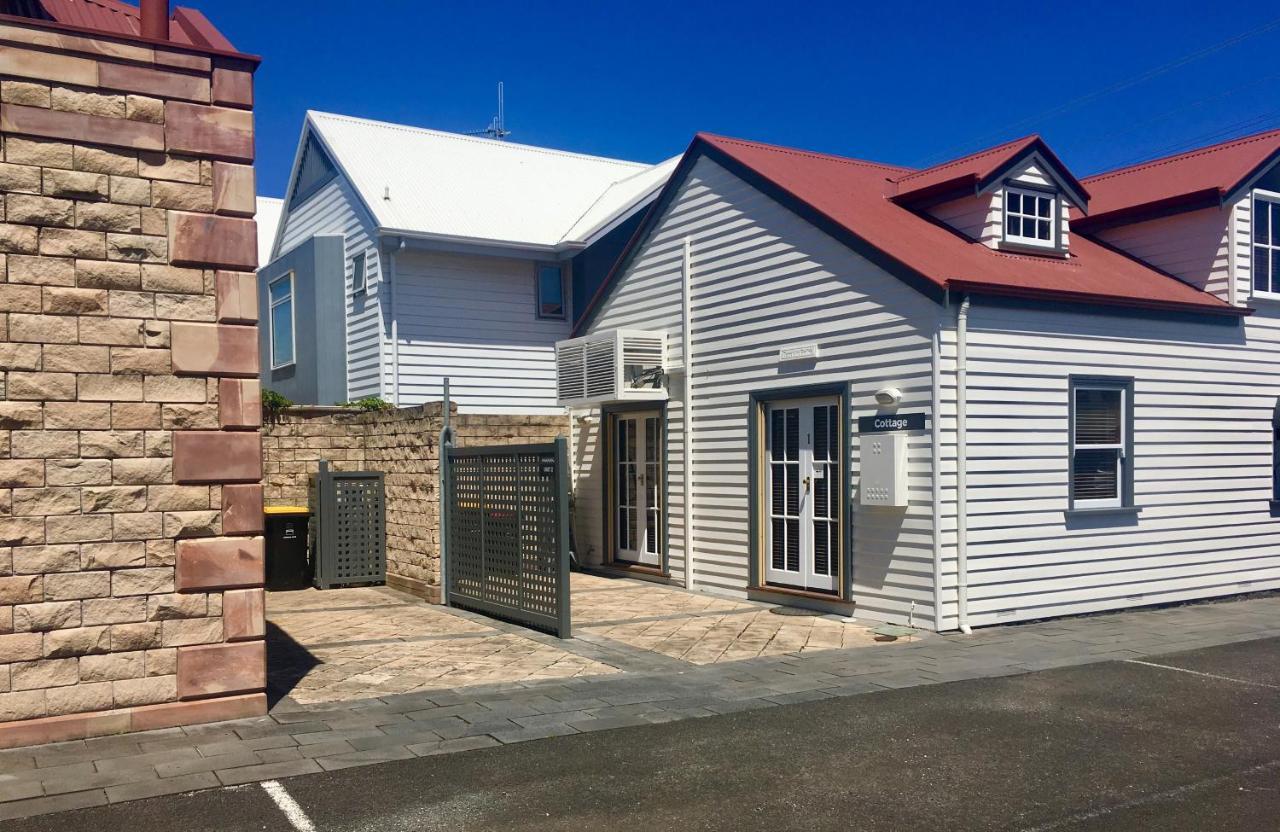54 on Bank Hotel Port Fairy Bagian luar foto